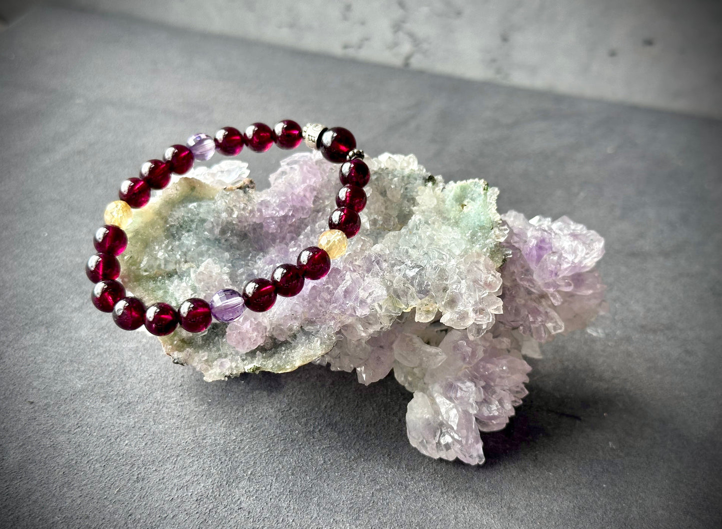 紫晶花 高頻紫水晶原礦 #012 Unique Amethyst Flower Cluster