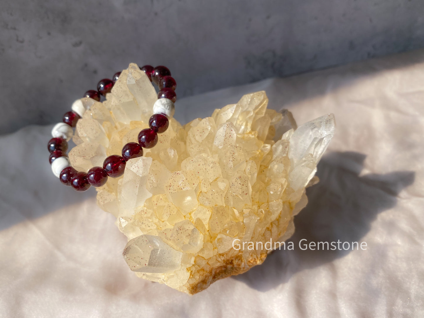 草莓白水晶晶簇 Strawberry Rose Quartz in Rock Crystal Cluster