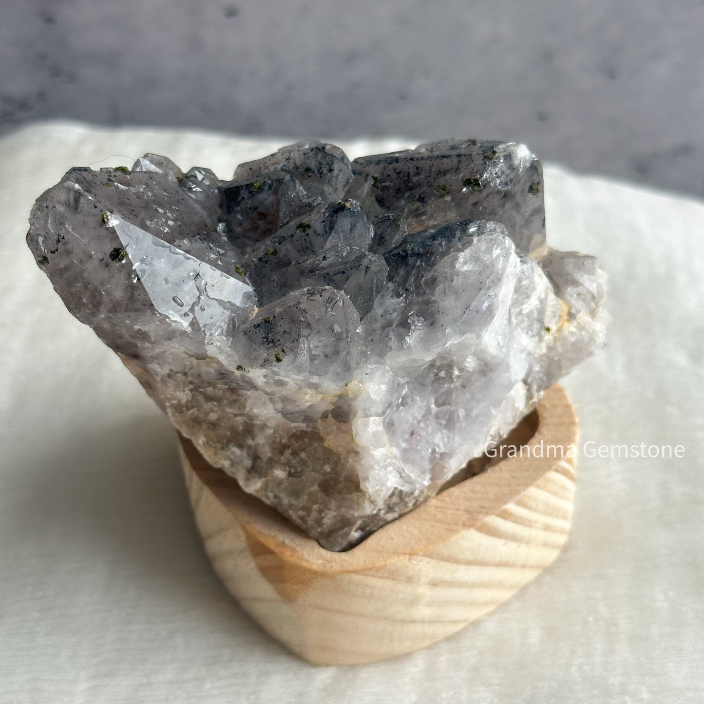 超七原礦水晶 Super 7 Cluster