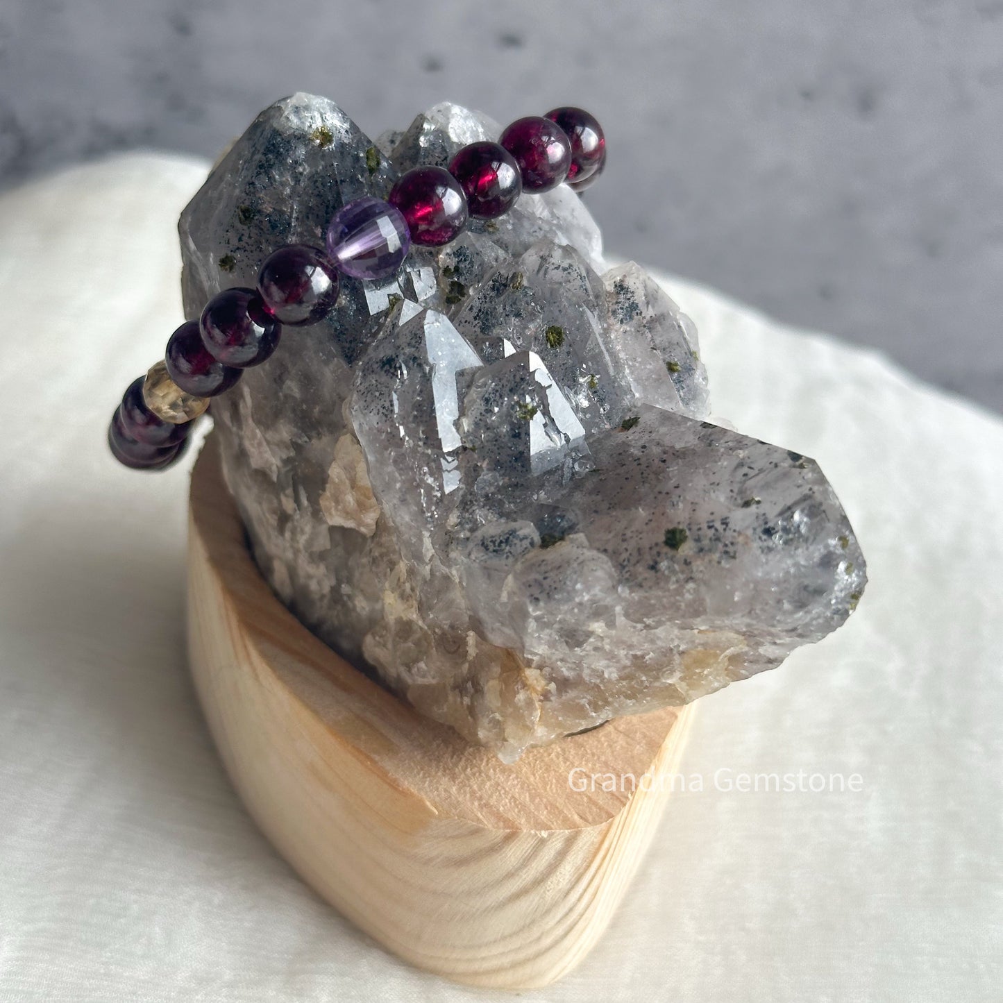超七原礦水晶 Super 7 Cluster