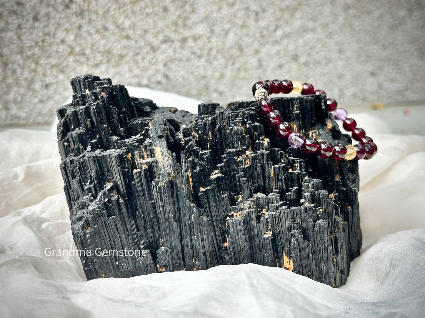 黑碧璽晶簇 Black Tourmaline Cluster