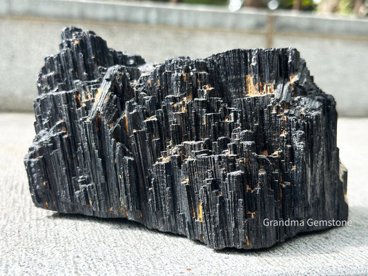 黑碧璽晶簇 Black Tourmaline Cluster