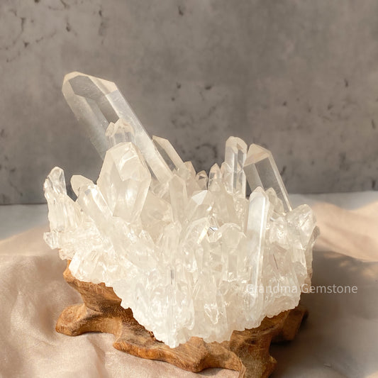 白水晶晶簇 Rock Crystal Cluster