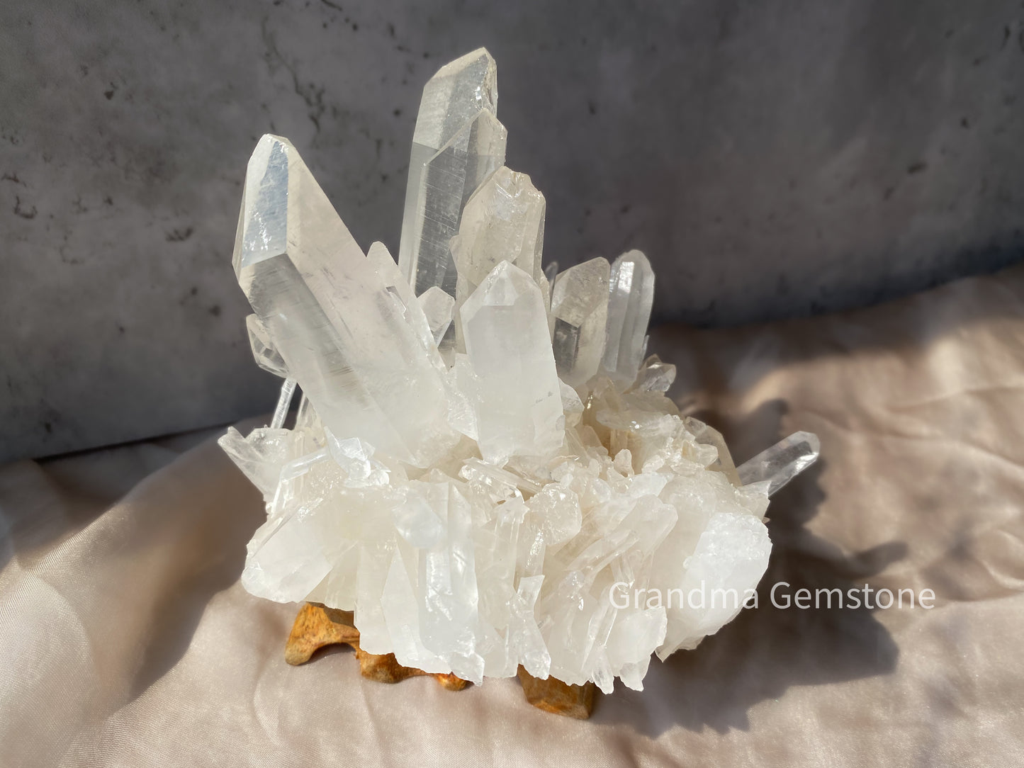 白水晶晶簇 Rock Crystal Cluster