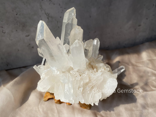 白水晶晶簇 Rock Crystal Cluster